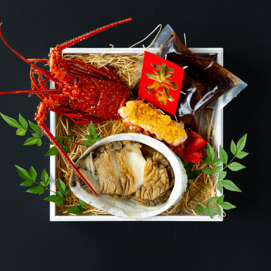 まんざらのおせち三段重［限定１０食］